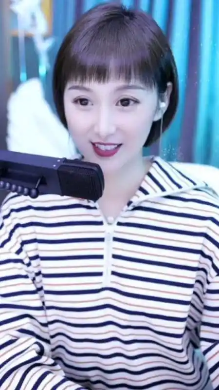 梁红演唱经典歌曲此情一直在心间经典好听