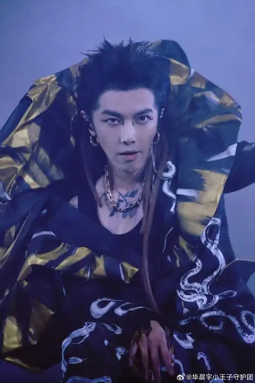 华晨宇金长发##华晨宇香港人气