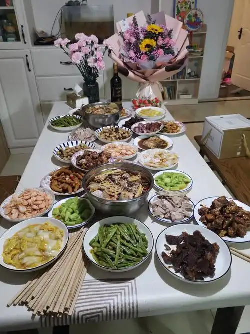 生日那天,自己做了一桌菜