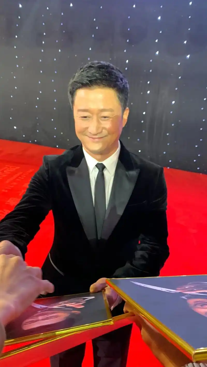 咱也蹭个热度吴京视角拍的照片咱来个另一视角的今这来的真值了