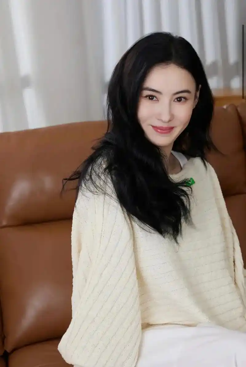 张柏芝个人资料 张柏芝,1980年5月24日出生于中国香港,中国香港影视女