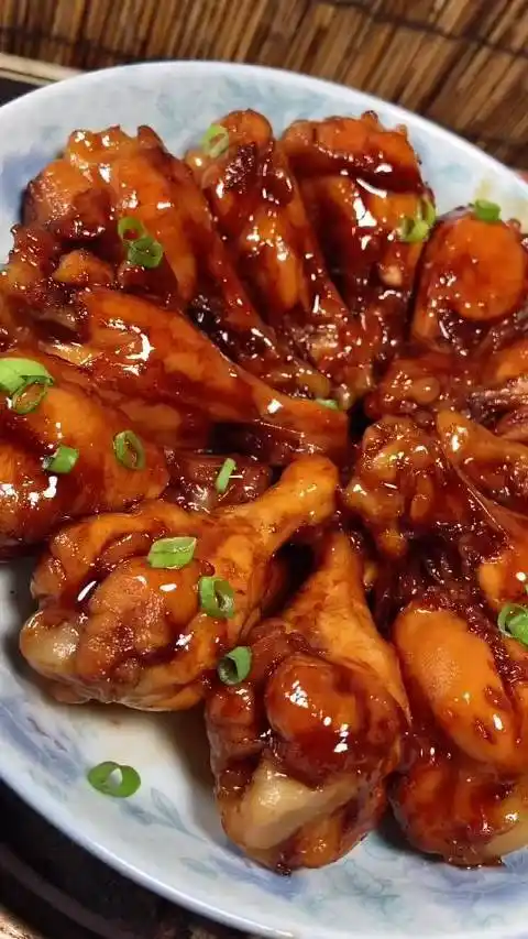 可乐鸡腿这样做真的很美味大人小孩都爱吃