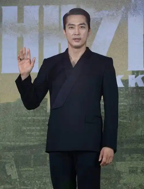 刘亦菲前男友复出,曾求她回归家庭生女儿,相恋3年后悔分手