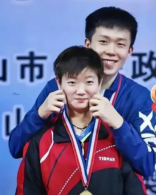 王楚钦表白孙颖莎,原来对她的爱早就藏在这些细节里,太甜了.