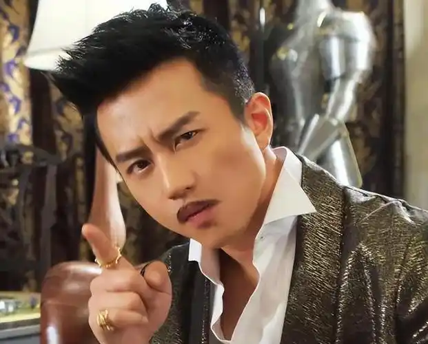 与邓超14年的婚姻,表面强势的孙俪,才是真正被"拿捏"的那个人