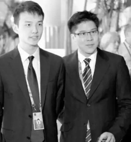 霍启刚堂弟霍启文新恋情曝光,女方身价不输郭晶晶,合影超甜蜜