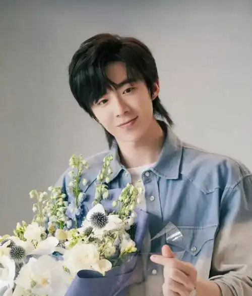 看了刘宇宁如今的境遇才发现资本造星的力量太强大