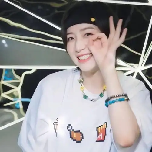 李斯丹妮排名倒数第二回应亮了网友四蛋的心态够好