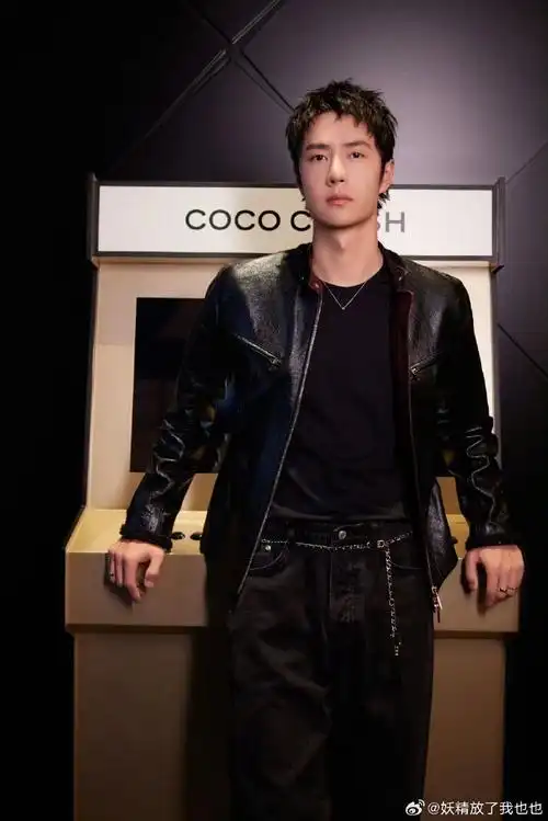 品牌形象大使#王一博骨子里能撒发出一种沁人心脾的香气,不用鼻子闻