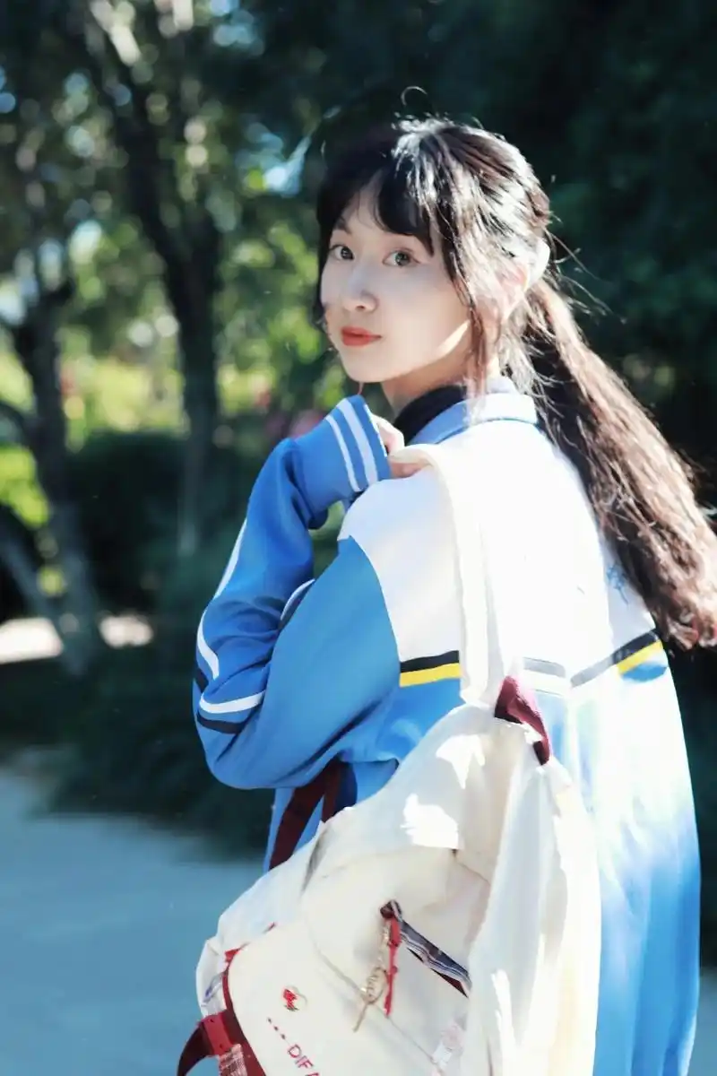 " #校园写真 #校服拍照 #青春 # - 抖音