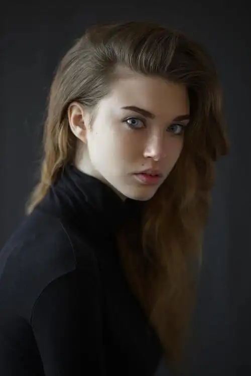 金色头发写真个人肖像蓝眼睛美女