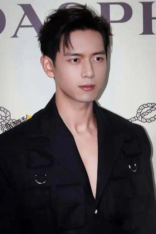 李现超话20231206#李现 好素的妆好帅的脸#|#李现是瘦了吗#李现高清