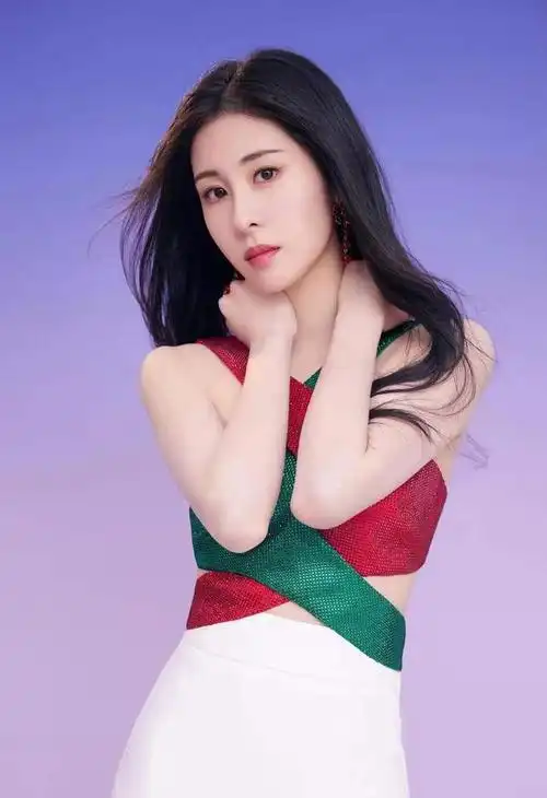 自由穿搭,美女图赏之五千两百零六|生活|盛衰|这样或那样_网易订阅