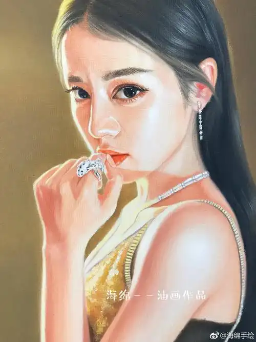 迪丽热巴手绘动漫金鹰女神
