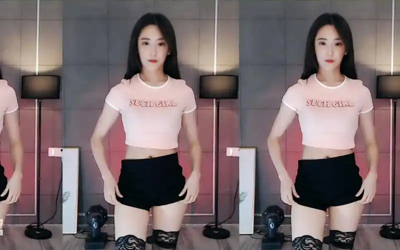 淼淼喵酱呀斗鱼性感舞蹈区美女主播黑丝美腿826直播录像