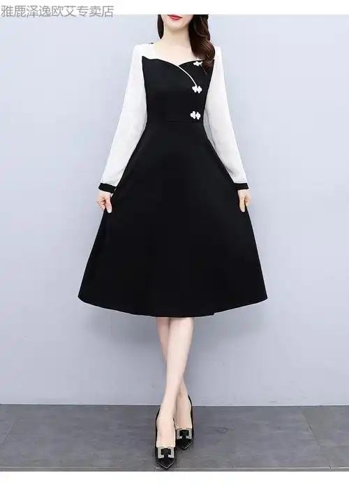 雅鹿高档2022年新款连衣裙女装子女士装春秋季年高端时尚加大款黑色