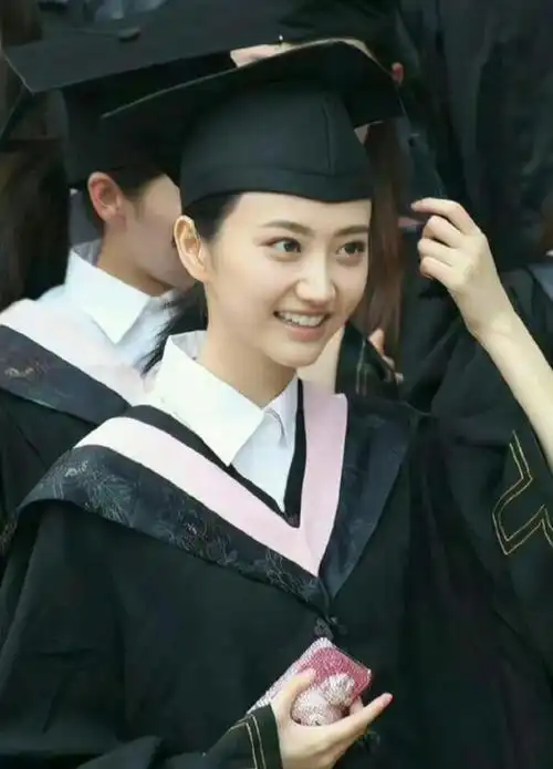 看了景甜的旧照我终于知道白月光长啥样了