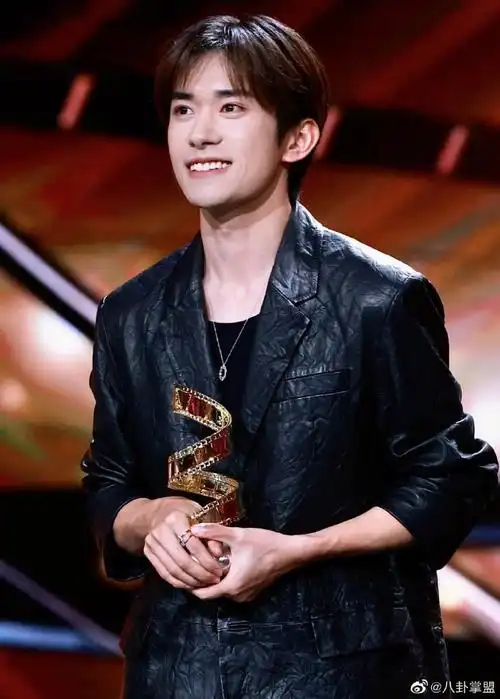 #六公主连播易烊千玺主演电影#