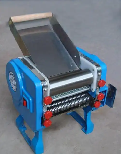 厂家**dzm-180小型压面机是饭店的好帮手