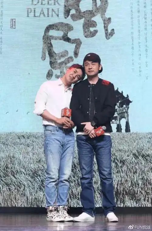 沈腾身高让网友惊讶毛不易被他娃娃脸所欺骗他们竟然都这么高