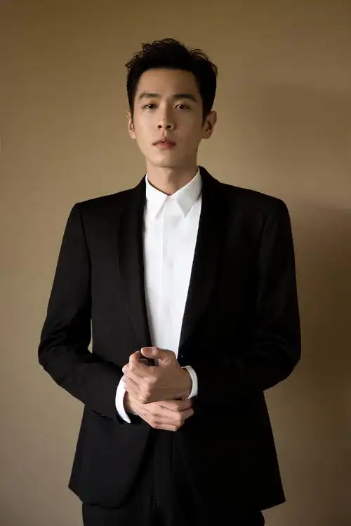 #张若昀的新角色上线#