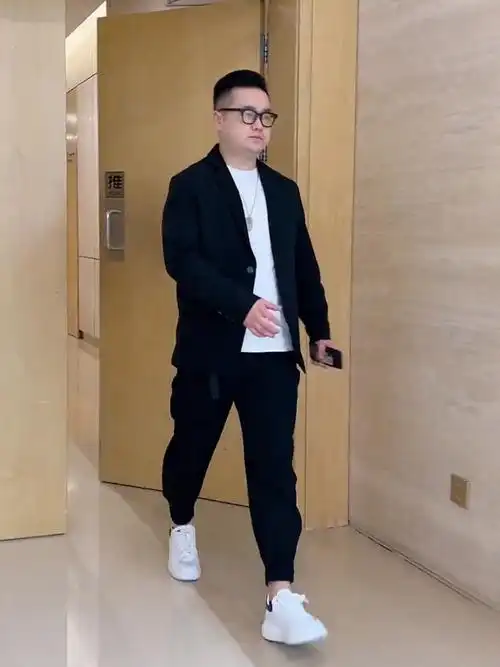 春季微胖男生显瘦穿搭小西装外套男士简约大码轻熟风西服整套搭配