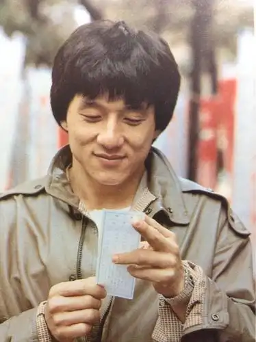 成龙jackie chan的图片