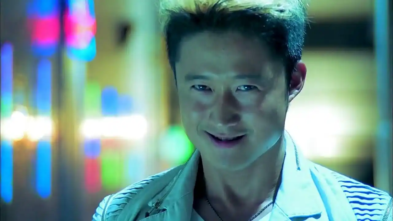 很多人说《杀破狼》中吴京的演技出乎意料地好,吴京回应说,那是因为