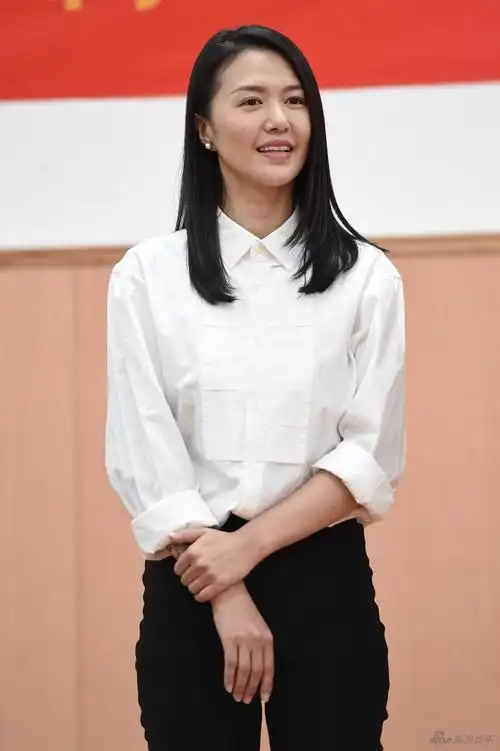 《阿尔兹》谭维维飙戏洒泪 王铮亮因颜值成班长