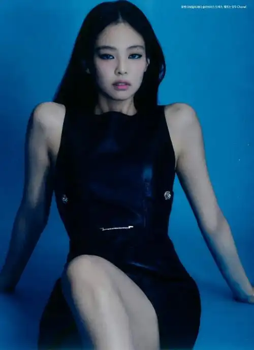 jenniexellekorea202211月刊30周年