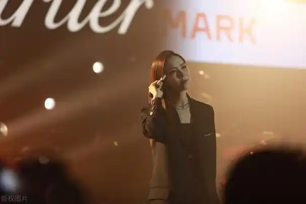 揭秘邓紫棋15岁夺冠背后的音乐奇迹和初恋分手谜团