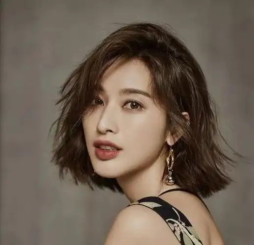 张俪多次出现在薛之谦的演唱会上,听完歌还会回味歌中细腻的歌词,这可