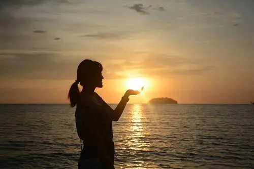 2023可能期望太高了吧,人很多,都在海边拍照,大概也就是因为人多,沙滩