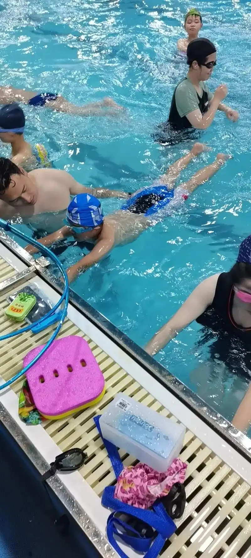 只有照片能记录这份珍贵 学游泳 - 抖音