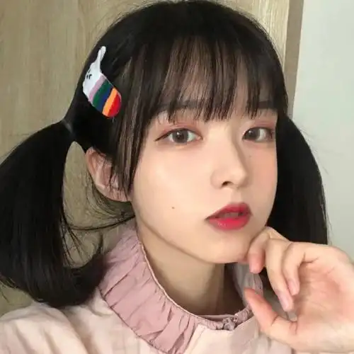 iuu 女生头像 可爱的敏拉