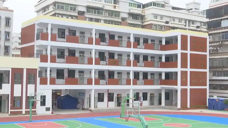东铺头中心小学新教学楼文昌楼即将投用