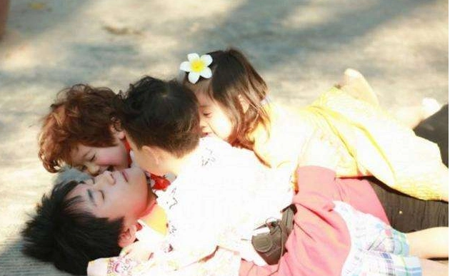 有一种羡慕叫易烊千玺的吻,那些年千玺送出去的吻,你酸了吗?