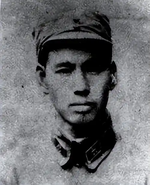 1947年陈赓麾下第一猛将牺牲,周希汉失声痛哭,6000士兵为他抬棺