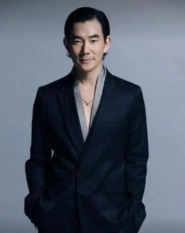 华语最传奇男歌星――任贤齐,最新电影作品《沉默的证人》演反派