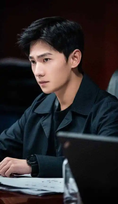 《凡人修仙传》:本是冲着金晨杨洋去的,我被43岁女演员惊艳_电视剧