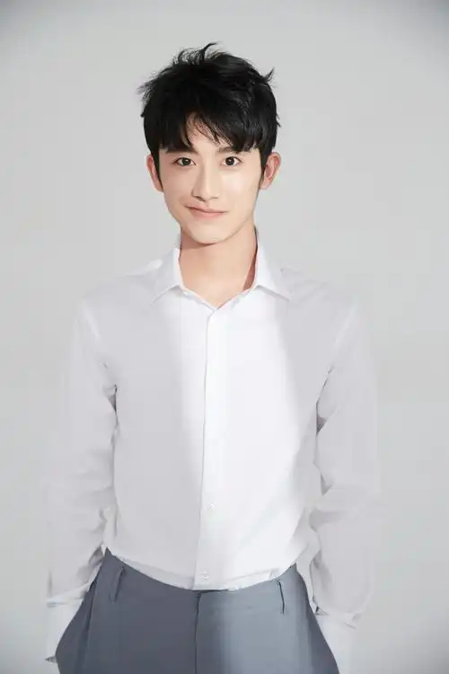 郝富申《你是年少的欢喜》杀青 《棋魂》男主跨界再升级