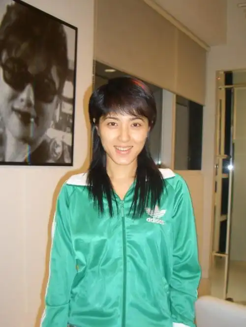 接了头发过大年,给大家拜年啦!