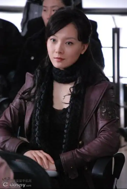 跪求 小童和眉姐的故事是真的吗 就于童与何眉的故事