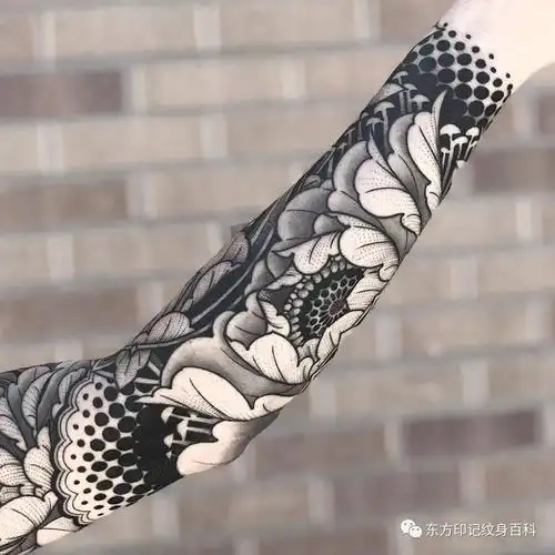 这花臂有点上头