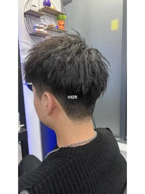 莱斯特男生烫发发型锡纸烫摩根烫电发根