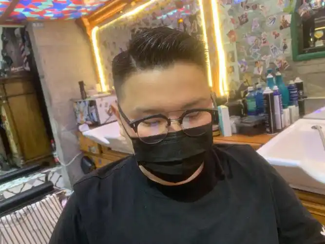 胖人的油头发型