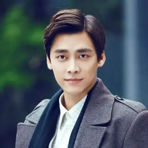 菱形脸又称钻石脸.