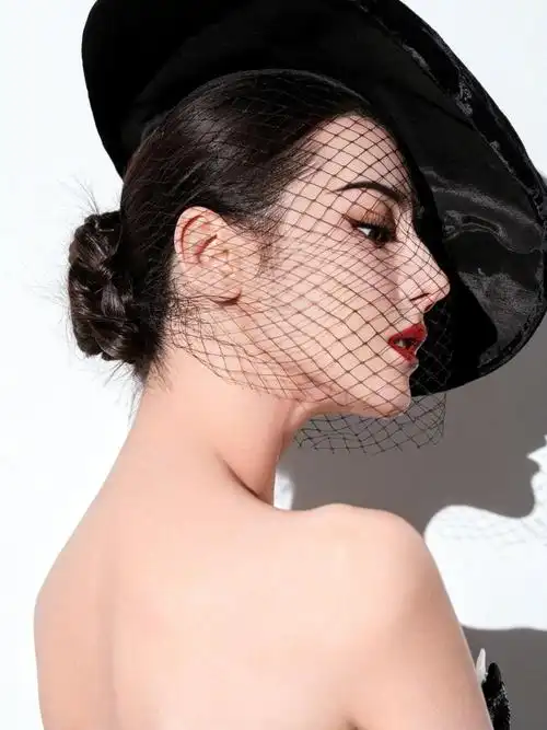 上游时尚|迪丽热巴再现复古名伶造型,高级感十足 - 上游新闻·汇聚