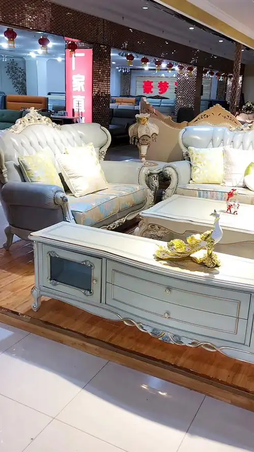 孔雀蓝贵族沙发好美@{uid:1502349662339070,nick:经纪