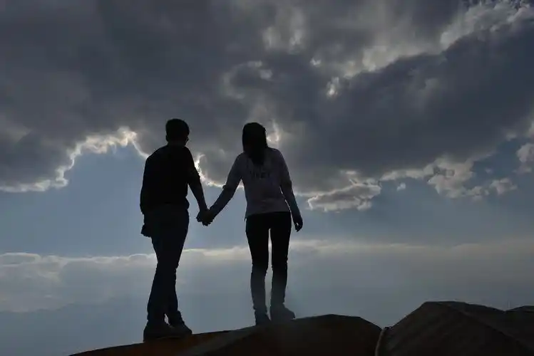 告诉老公我怀孕了他的第一反应让我寒心透骨